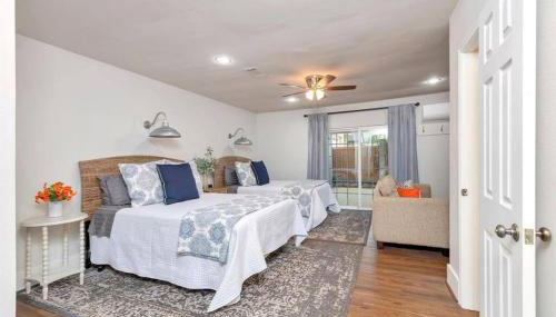 Grapevine Oasis, with Pool - Photo 5