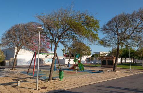 Your Paradise with Pool - 2 min from Beach - Foto 6