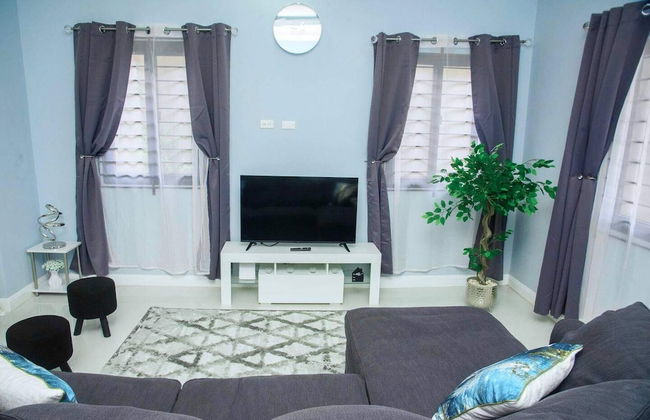 Montana Villa-ochorios-sleeps6-aircon-pool-tv-wifi - Foto 7