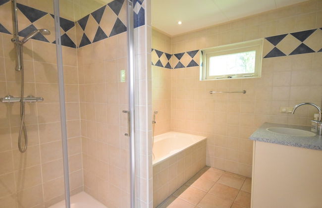 Bungalow in North Holland Near the North Sea - Foto 8