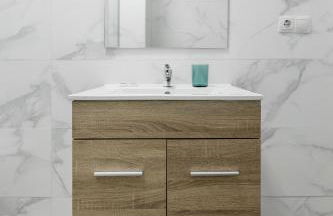 Charming Lucero - Foto 14