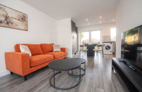 Brand-New 3-Bed Home - Liverpool - Foto 15