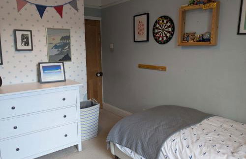 Charming 3-Bedroom House in Bristol with Garden - Perfect for Families - Foto 14