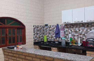 Casa Hum com cozinha americana - Foto 1