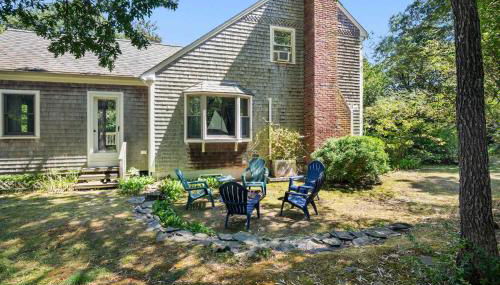 Bring your pups to Chatham Direct access to the Cape Cod Rail Trail - Foto 3