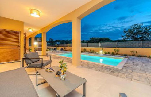 4 Bedroom Cozy Home In Jovici - Photo 14