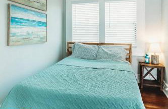 Luxe 3BR Retreat Nr Downtown & Pier Pet-Friendly - Foto 24