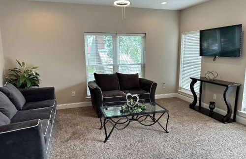 Bright & Cozy Dual Apartments in Moss Point -AB- - Foto 34