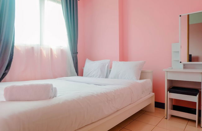 Homey and Stylist 1BR Gading Icon Apartment - Photo 3