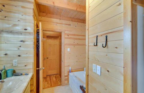 Serene Valley Bend Cabin Rental 7 Private Acres! - Foto 17