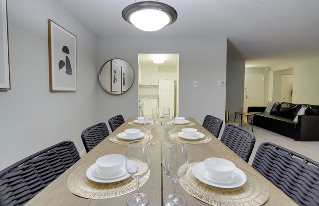 Modern Apt Near Airport & Metro - Photo 18