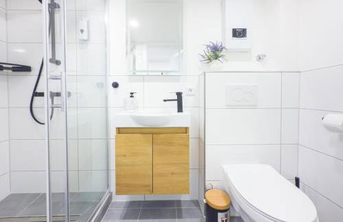 ImmoStay- Neustadt Apartments, TV & WiFi - Foto 56