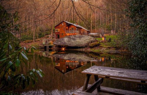 Serene mountain getaway, Hot Tub, Sauna, Lake View, Swim, Fish, Hiking, EV plugin - Foto 1