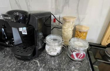 Fully Refurbished 3 Bed House - Dartford - Photo 7