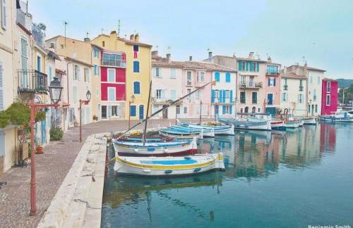 Le Refuge Mistralien - free Parking - WiFi - Cuisine - Foto 21