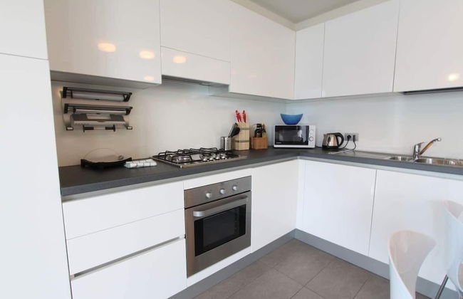 The Green House on the Lake - Foto 23