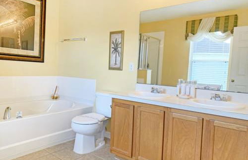 Florida Tradition 5 Bedroom Home by RedAwning - Foto 25