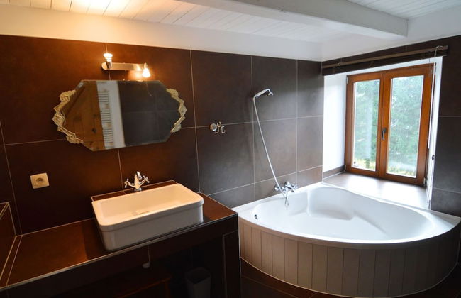 Peaceful Holiday Home With Garden in Fauvillers Belgium - Foto 19