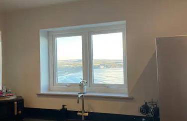 Spectacular 2 Bedroom Balcony Sea View Flat - Foto 28