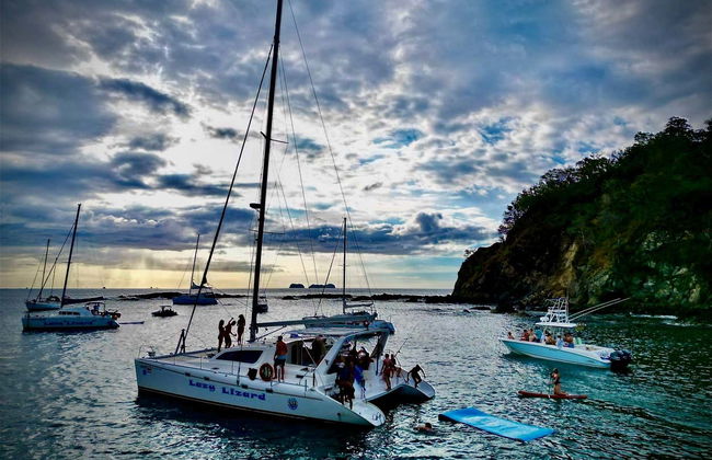 Passeio de barco ao entardecer pela costa de Guanacaste - Foto 4