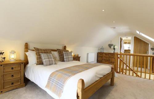 Old Groom's Cottage - Photo 15