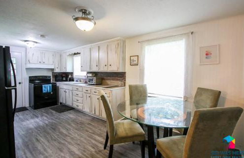 Cake By The Ocean Electric Recliners-Minutes From I-95 And Pembroke - Photo 14