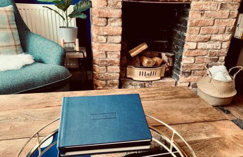 The Tenth House, Grade II Listed Georgian Town House, Wirksworth, Derbyshire, Peak District Cottage, Sleeps 4 - Foto 3