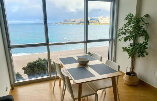Apartamento acogedor con vistas al mar. - Foto 1