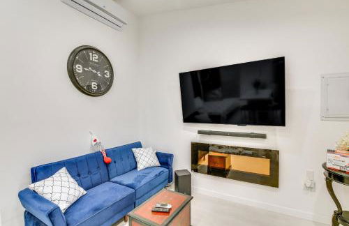 9 Mi to Dodger Stadium! East LA Studio with Patio - Foto 4