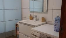 PMT19 - Beachfront-Los Locos-Pool-Privat parkering-Balcony - Foto 5, Shower