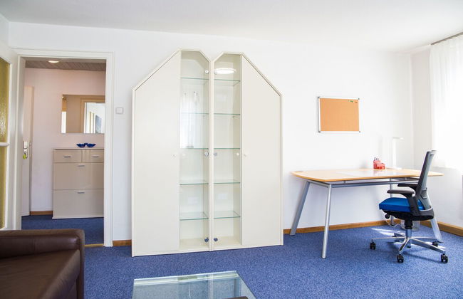 PE Loft Central - Photo 18