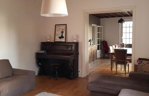 Villa Colin, la tête dans les bois, à deux pas de la mer, classée 4 étoiles - Foto 4