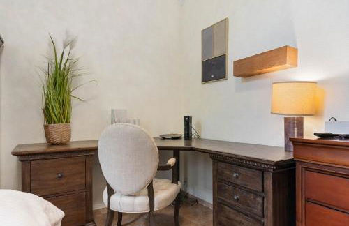 Modern 4BR Home w WiFi by Dell Diamond - Photo 22