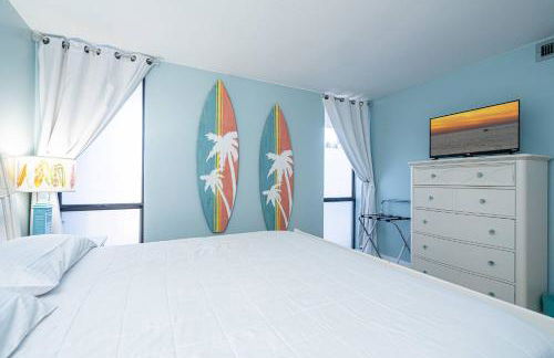 Edgewater Oasis Gorgeous Resort Condo on Beach! - Photo 38