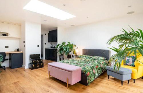 Modern Studio with parking in shared garden - Foto 5