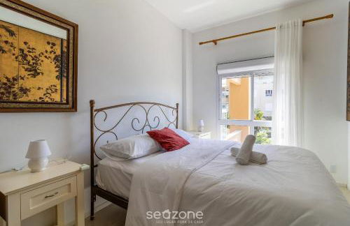 Apt near beach w/ pool & BBQ VIC0203 - Photo 4