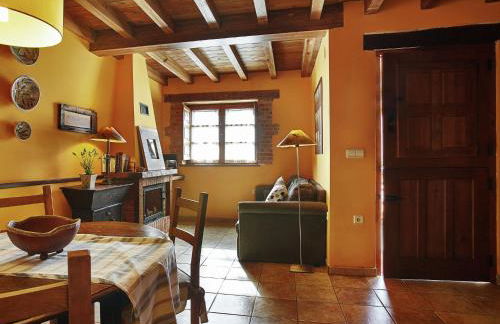 Mansion with Pool & Terrace - Foto 16