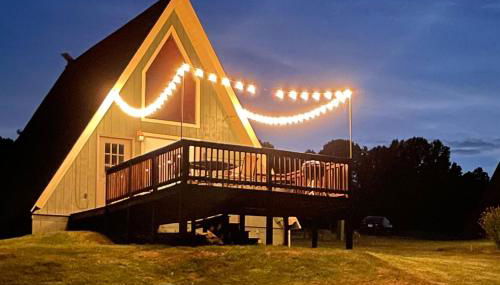 2BR A-Frame Cabin w Hot Tub Near Wine Trail - Foto 1