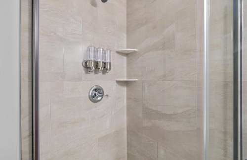 New build duplex-sleeps 6! Pet friendly! - Foto 26