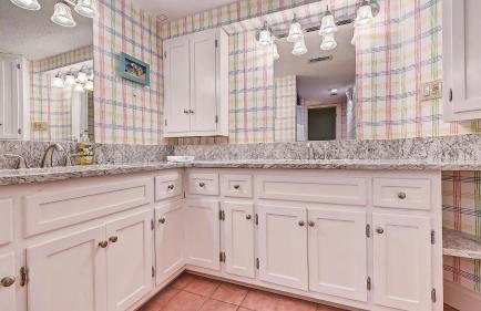 Lakefront w/ Private Dock + Hot Tub Pontoon Rental Butler Bliss by Avantstay - Foto 40