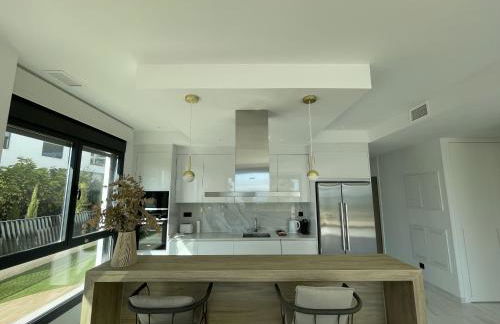 Luxury Sea View Apartment by United Renters - Foto 18