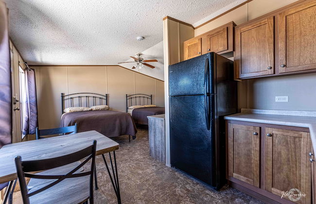 Elite Cabins and RV Park - Photo 18