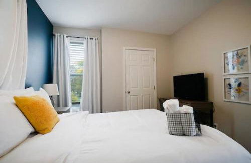 Housepitality - The Lilley Pad - Near Downtown - Photo 15