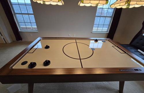 Dallas Lakeside Bliss Stay - Private Pool, Air hockey and High speed internet - Foto 23