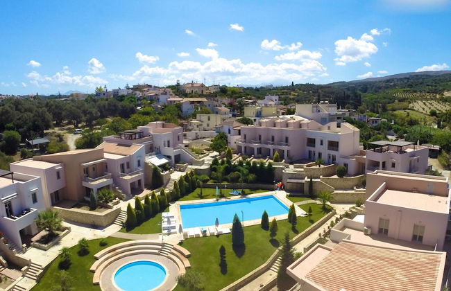 Loutra Resort - Foto 1