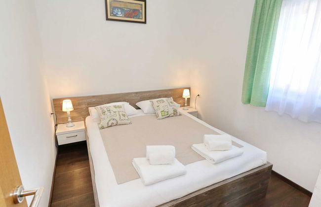 Villa in Prkos With Private Pool and Sea Nearby - Foto 5