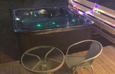 Beautiful Wooden tiny house, Glamping cabin with hot tub 3 - Photo 5