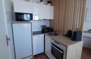 Appt 3 pièces climatisé avec terrasse - draps et serviettes non fournis - Foto 5