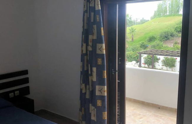 Inviting 2 Rooms Apartment in Route Marina Smir - Photo 4