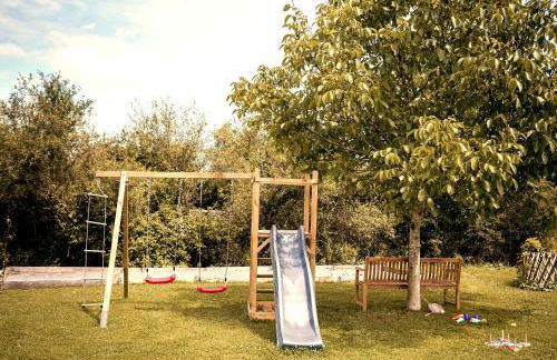 Proche PuyDuFou - Gite Maison La Roulière - Foto 7